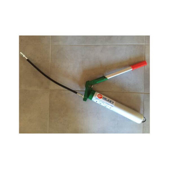 Fettspruta for dragspelspatroner fran OilKey 580x580